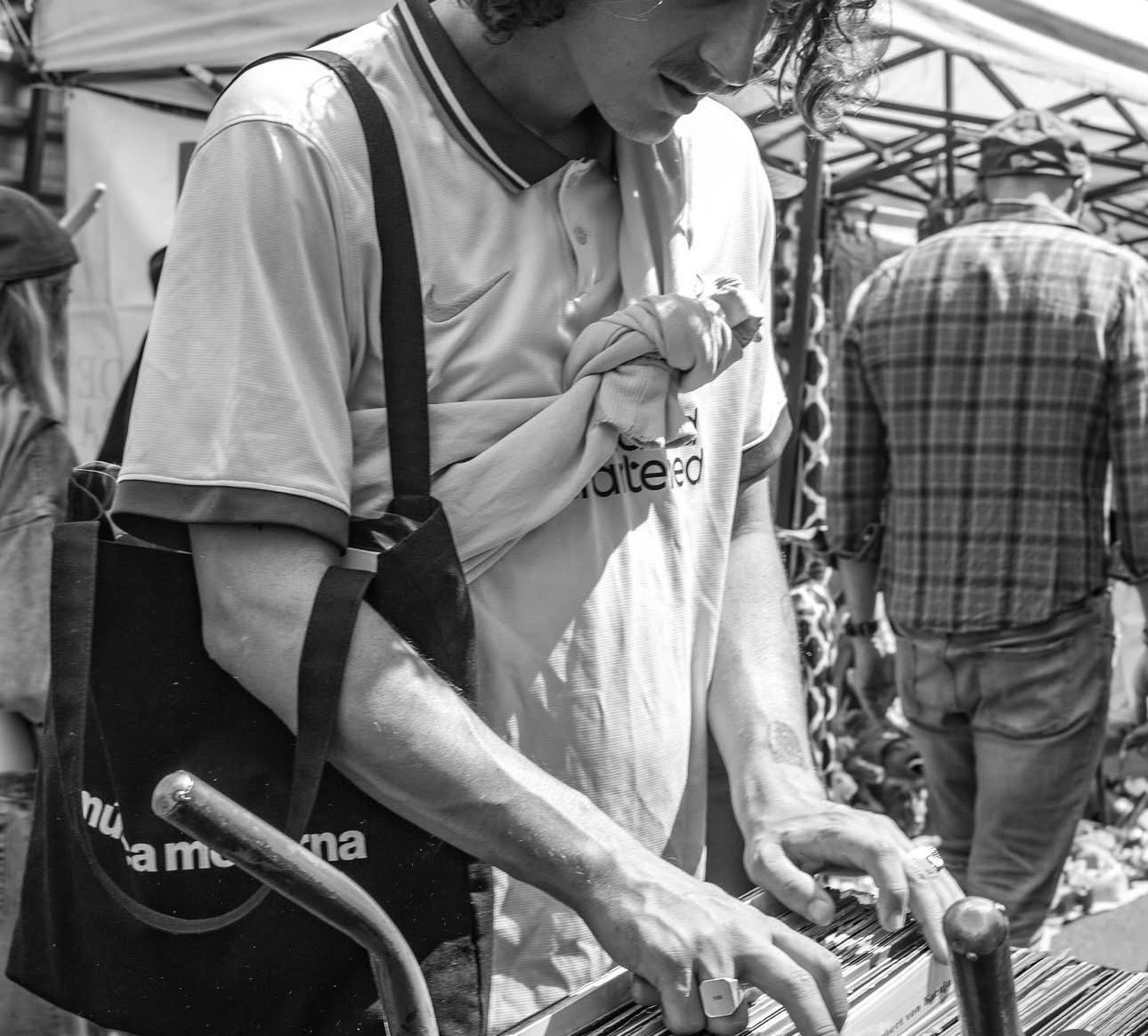 BROSIA digging for records